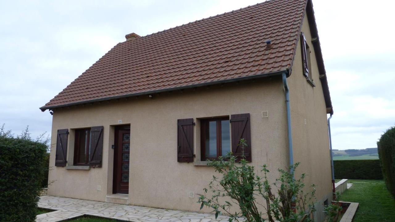 Maison De Vacances Pour 6 Personnes Avec Piscine Lainsecq Zewnętrze zdjęcie