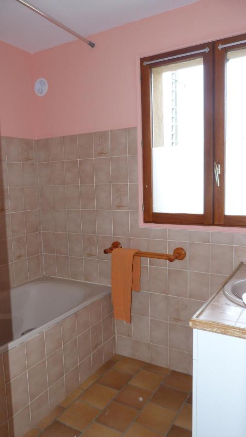 Maison De Vacances Pour 6 Personnes Avec Piscine Lainsecq Zewnętrze zdjęcie