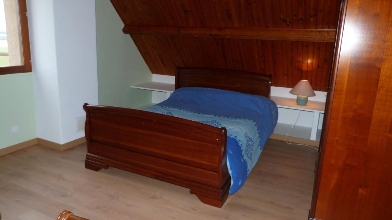 Maison De Vacances Pour 6 Personnes Avec Piscine Lainsecq Zewnętrze zdjęcie